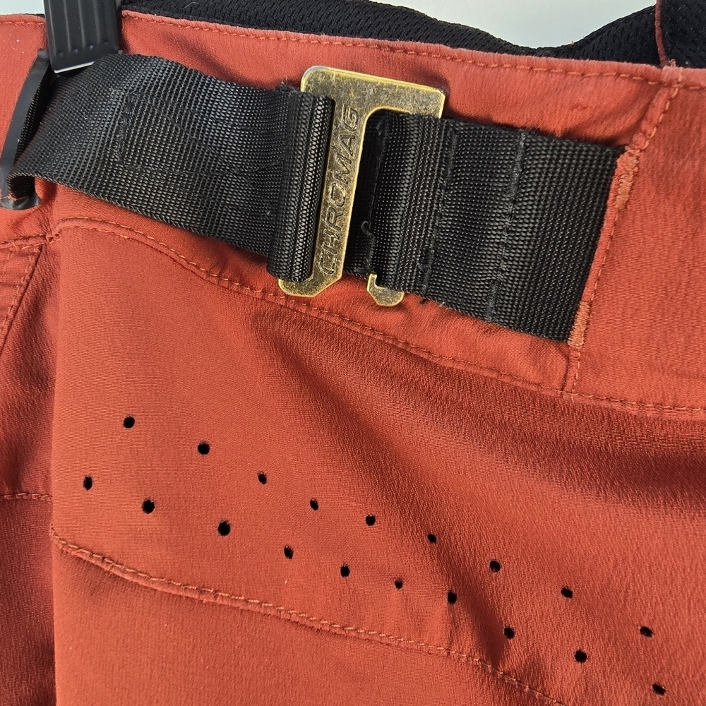 Chromag Ambit All Mountain Shorts Size 38 - Picture 11 of 16